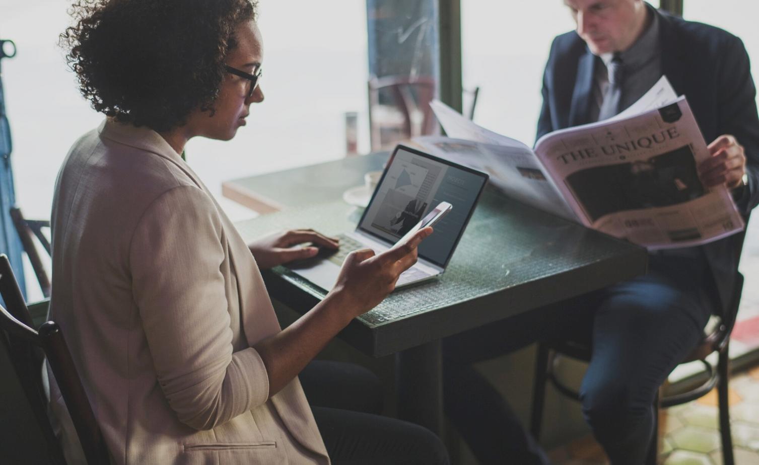 Herramientas de comparativa empresarial en uso